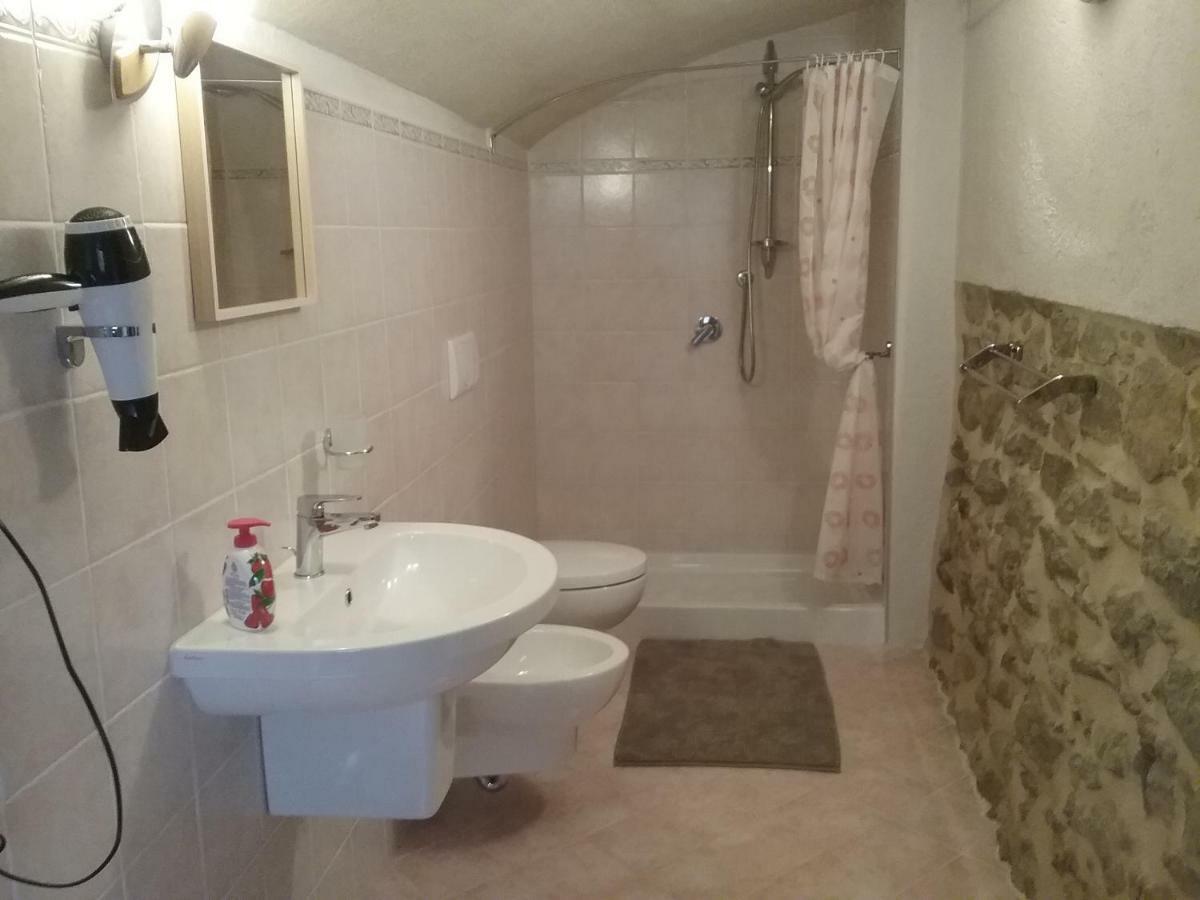 Il Casolare Bioenergetico Bed and Breakfast Albareto  Εξωτερικό φωτογραφία